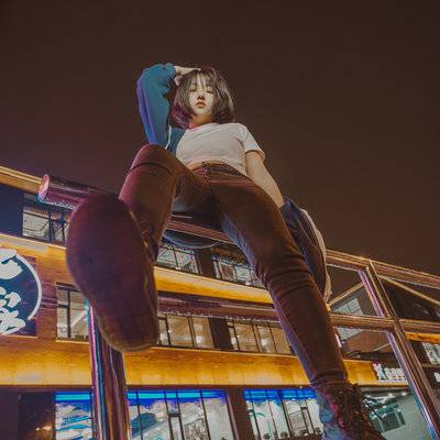 夜景模特