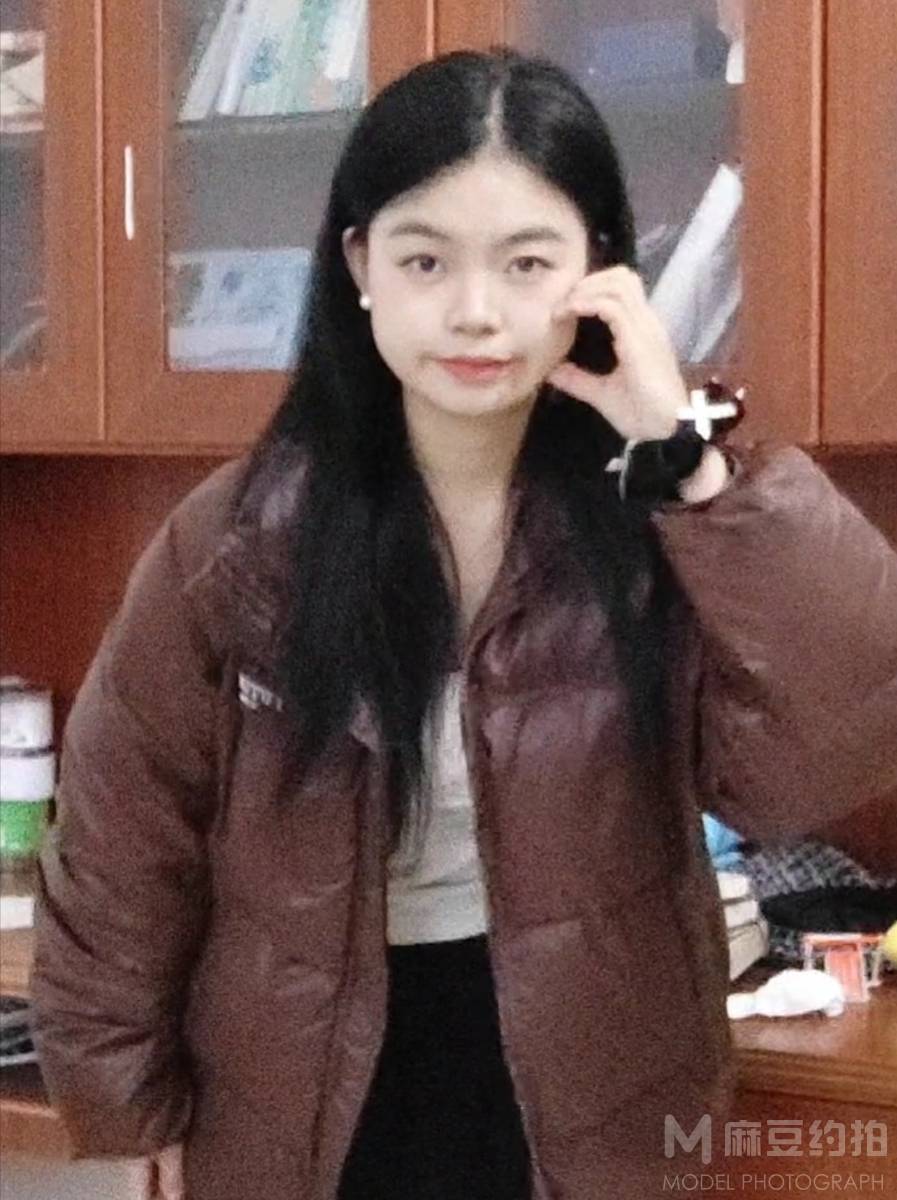 纪实模特
