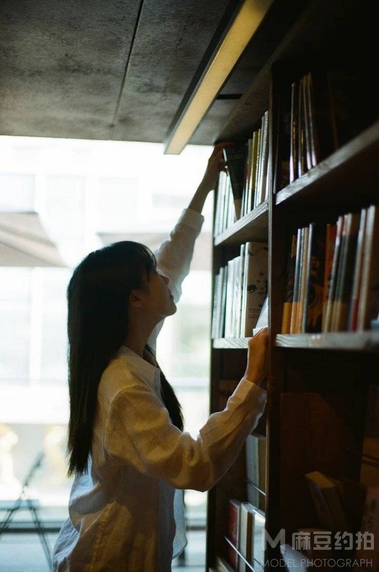 胶片模特