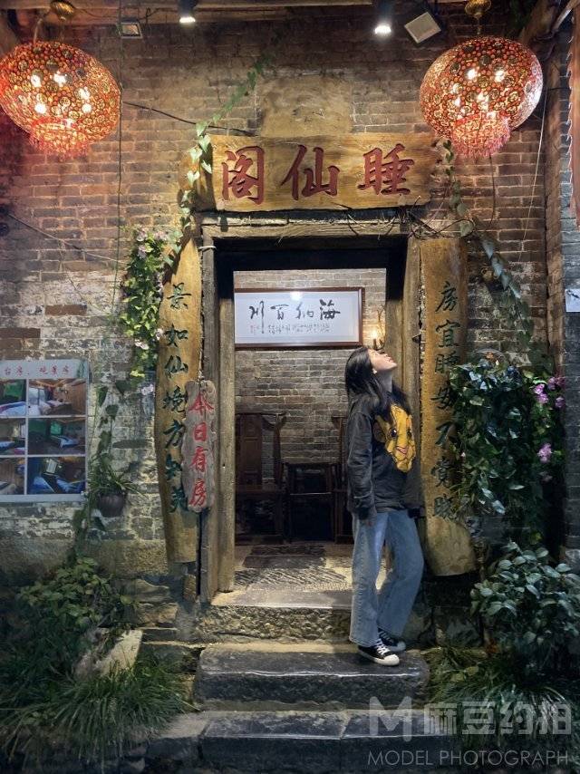 妆容模特
