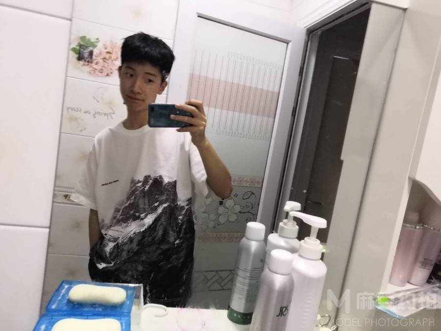 胶片模特