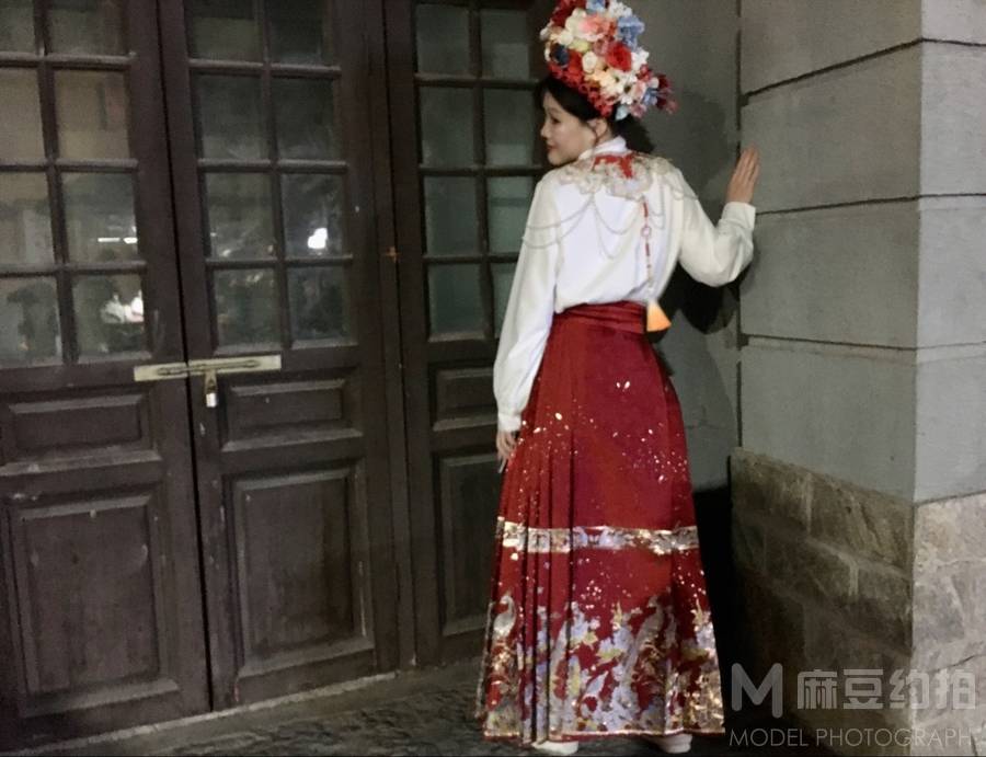 胶片模特
