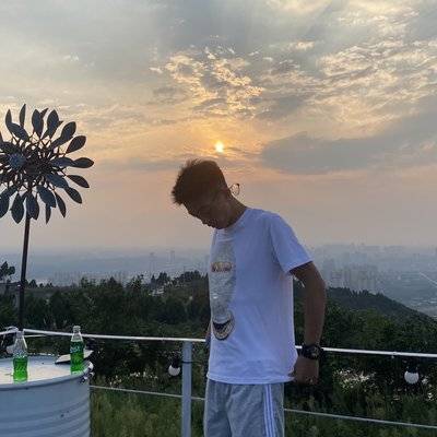 黑白模特