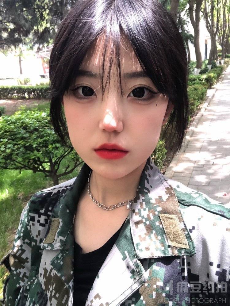 少女模特