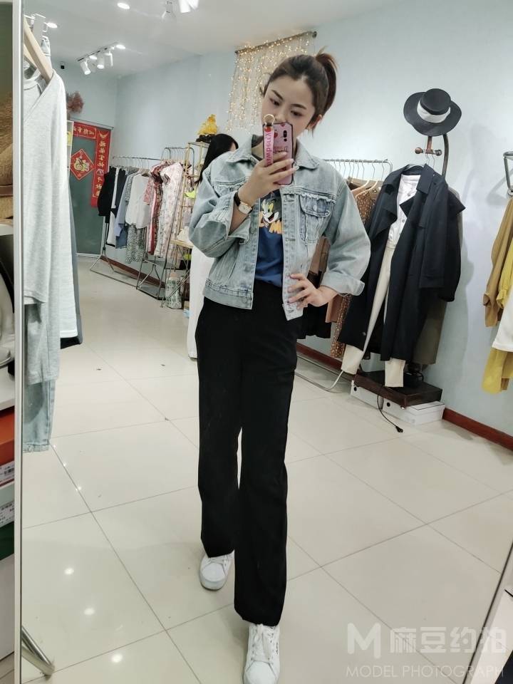 清新模特