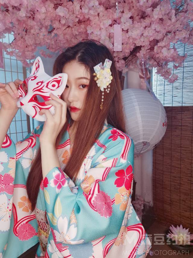 和服模特