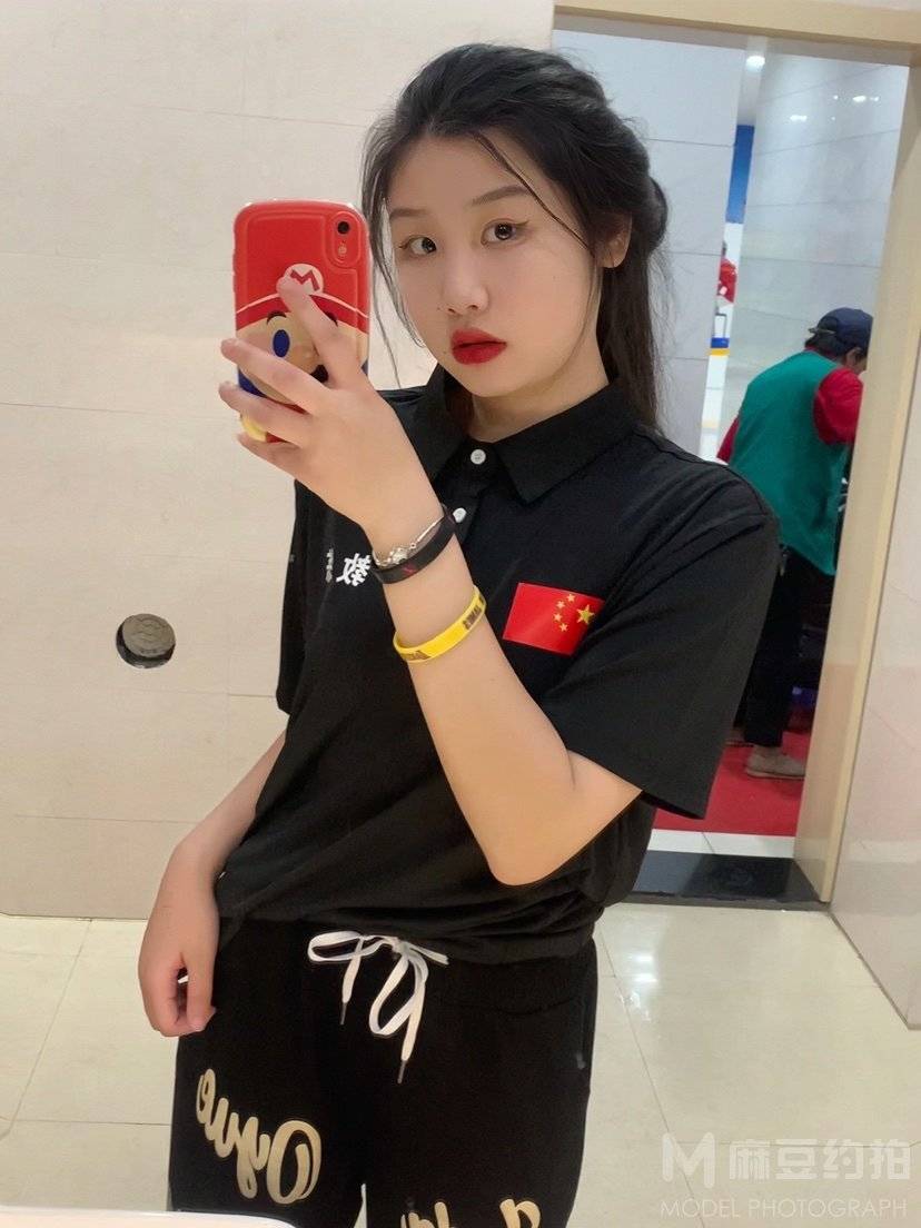 校园模特