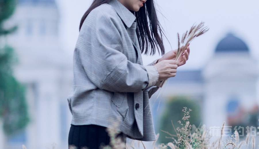情绪模特