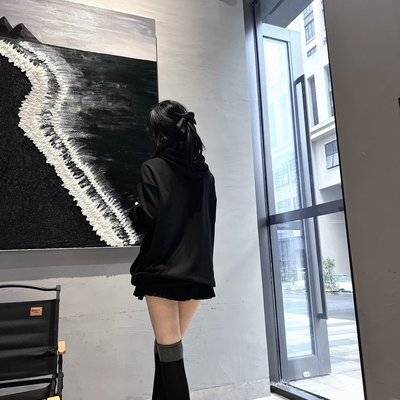 黑白模特