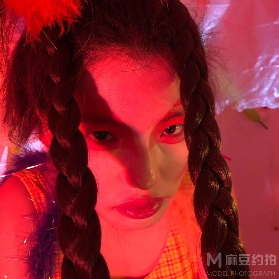 妆容模特