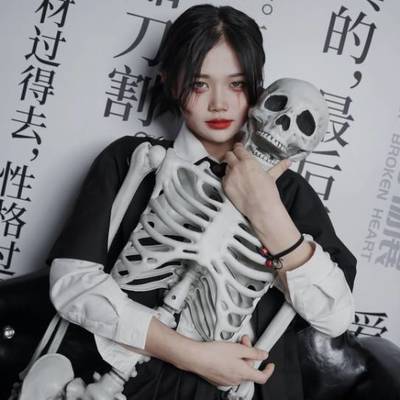 暗黑模特