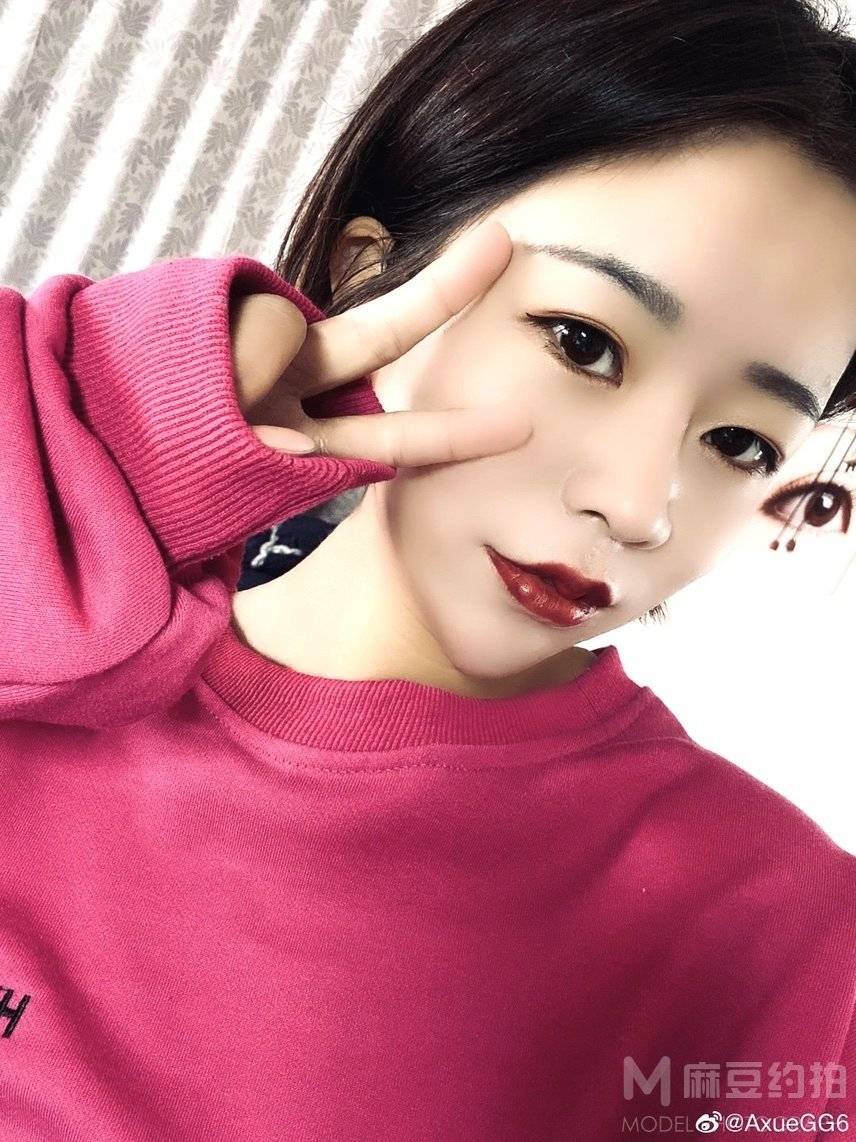 黑白模特