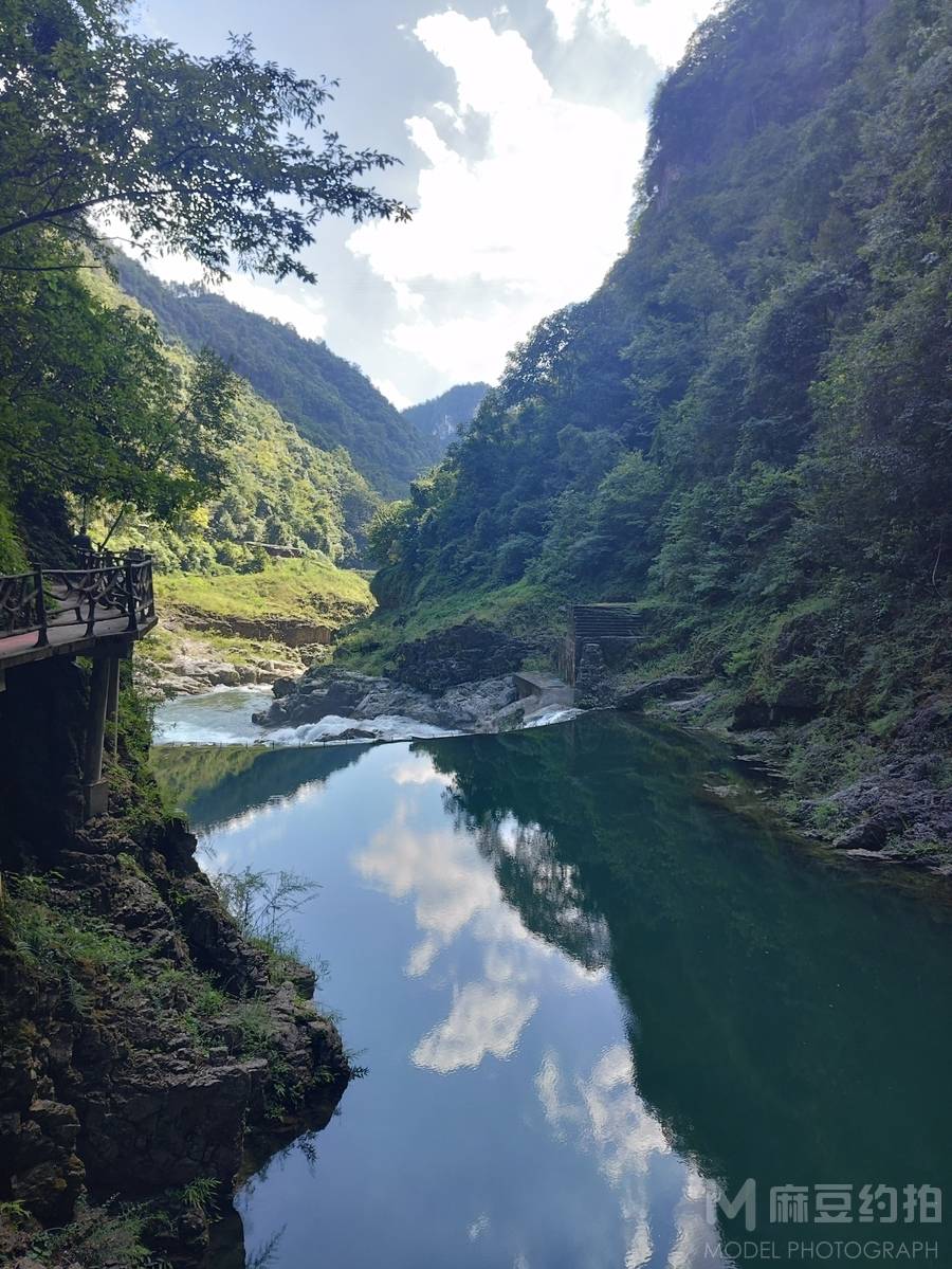 清新模特