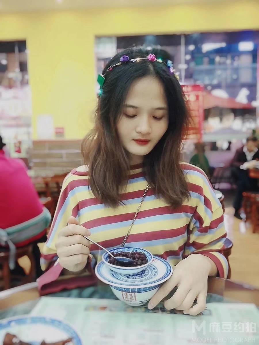 清新模特