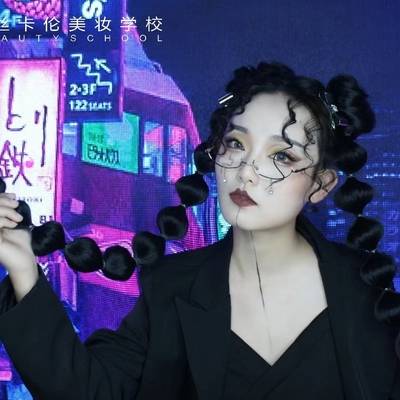 暗黑模特