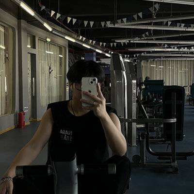 黑白模特