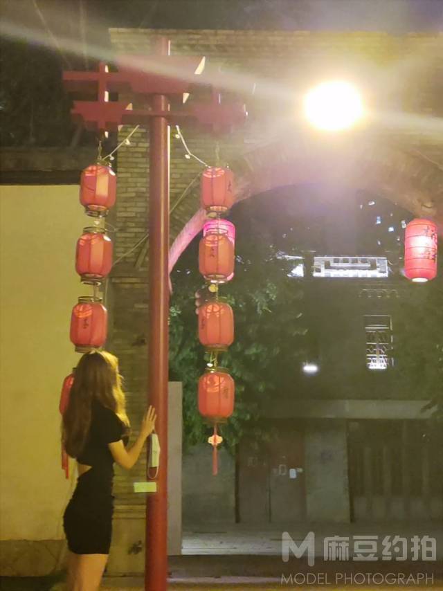 校园模特