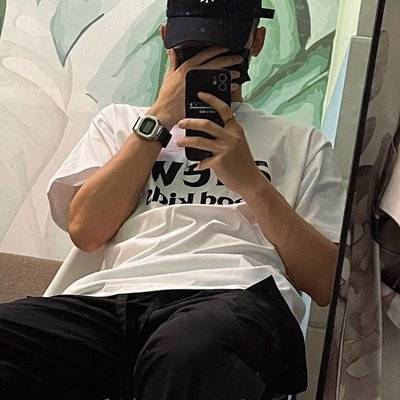 黑白模特
