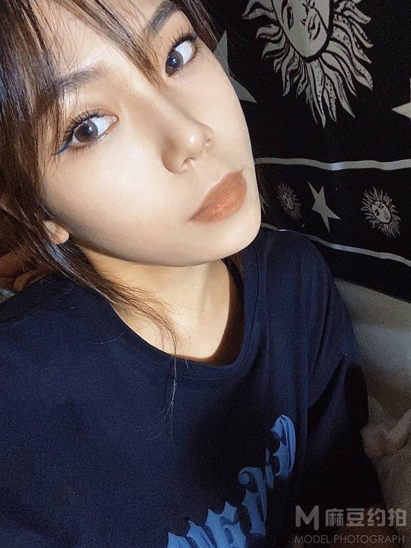 胶片模特