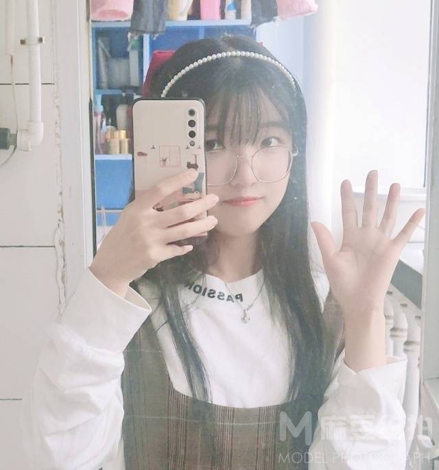 校园模特