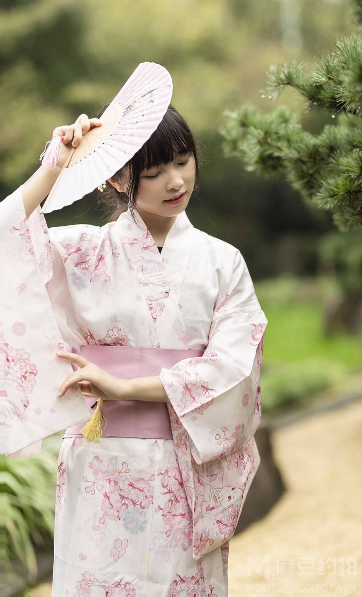 和服模特