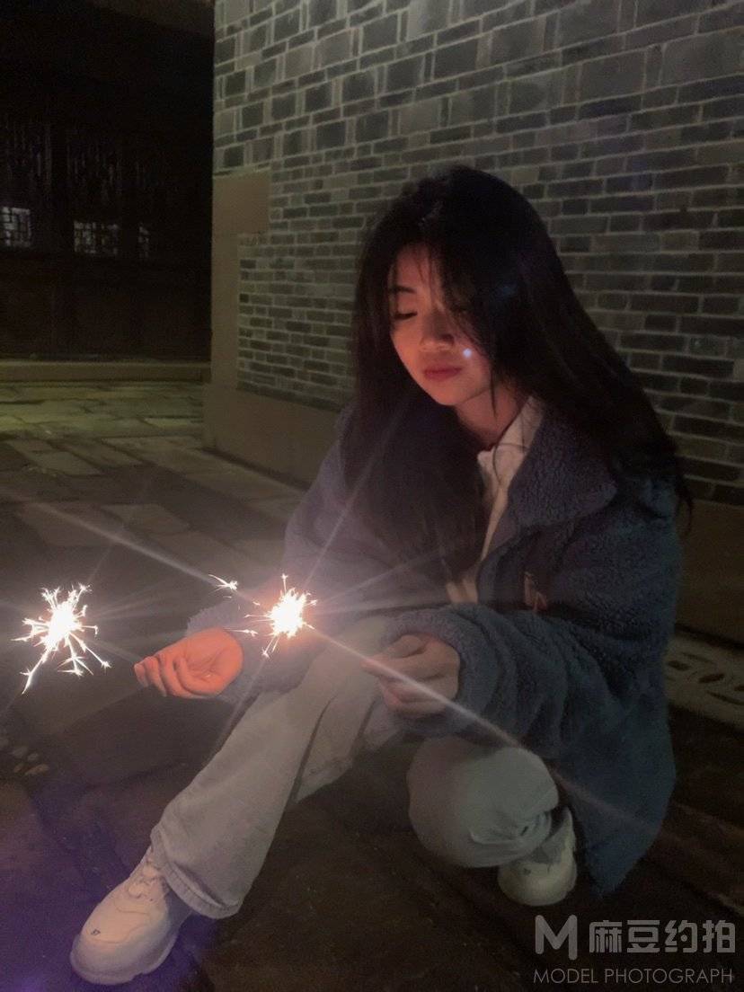 夜景模特