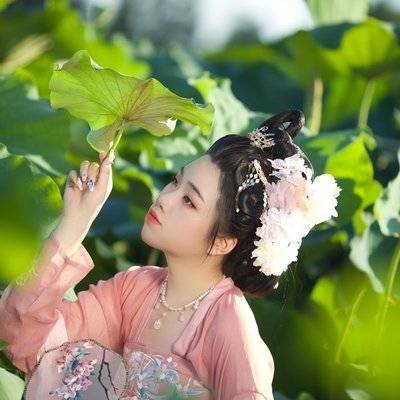 汉服模特