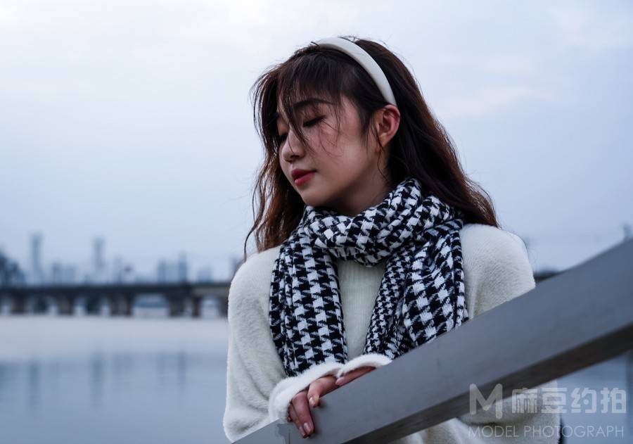 黑白模特