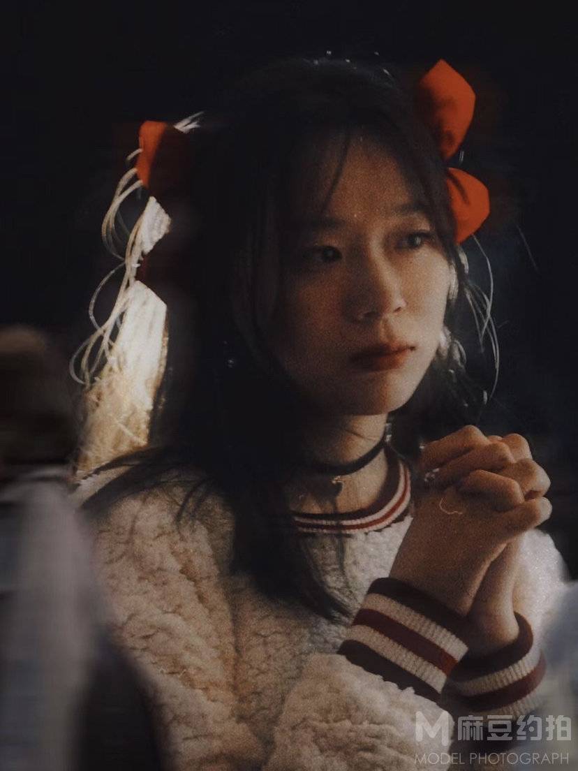 情绪模特