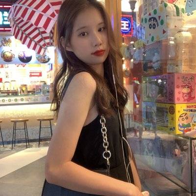 黑白模特