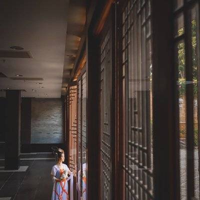 情绪模特
