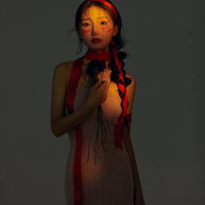 情绪模特