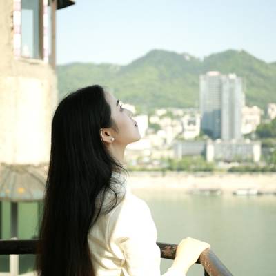 宝丽来模特