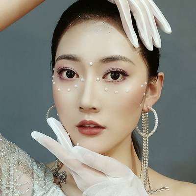 妆容模特
