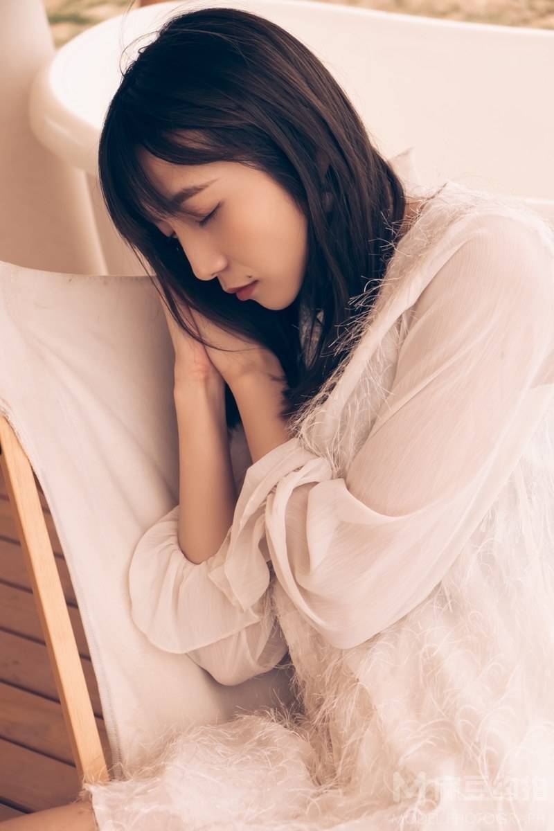 纪实模特