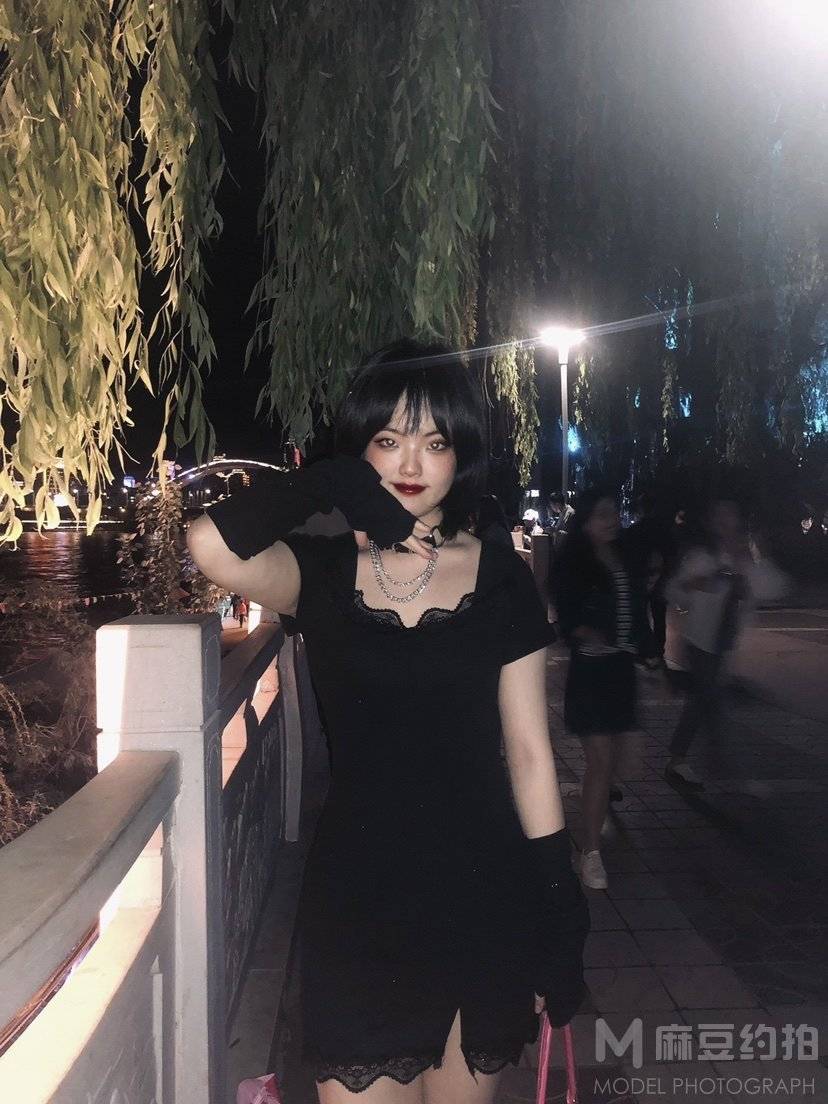 暗黑模特