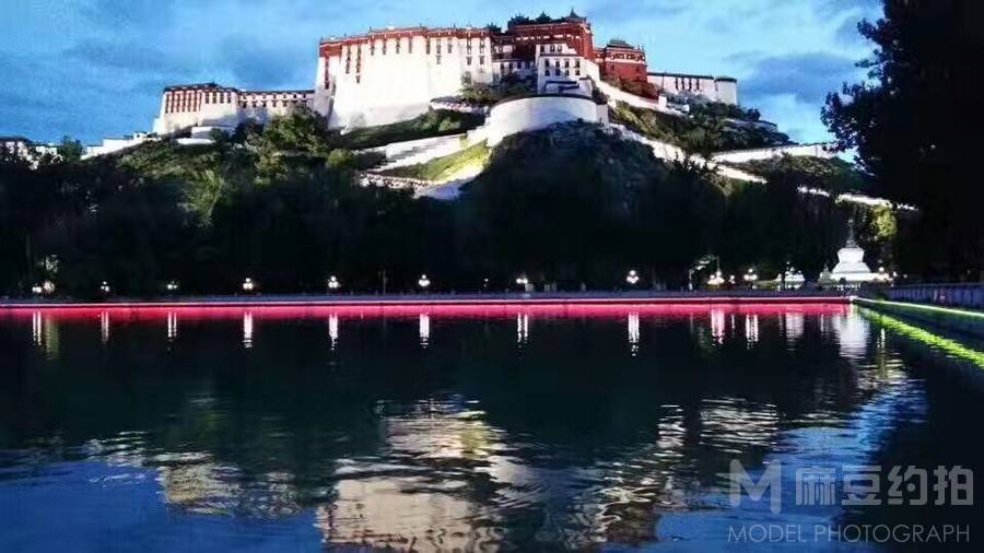 民国模特