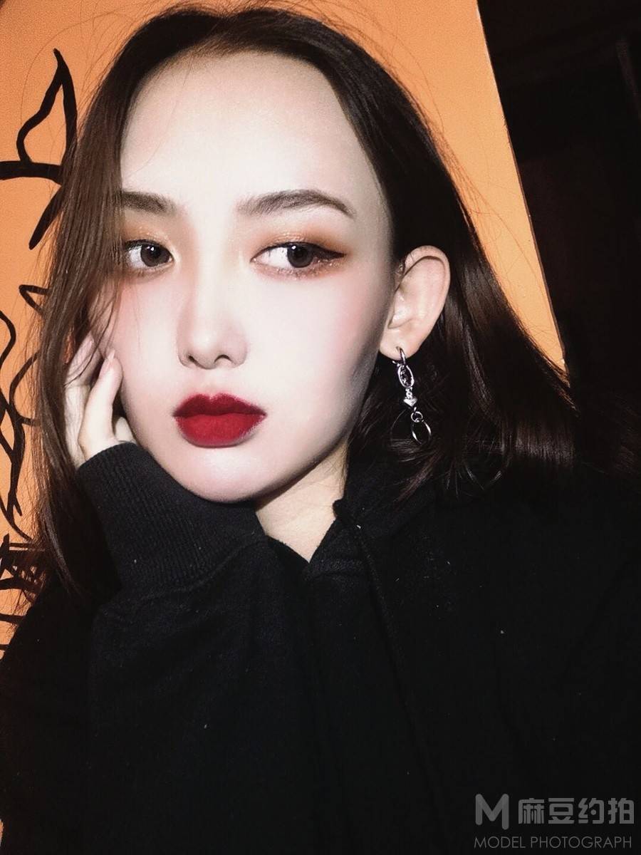 暗黑模特