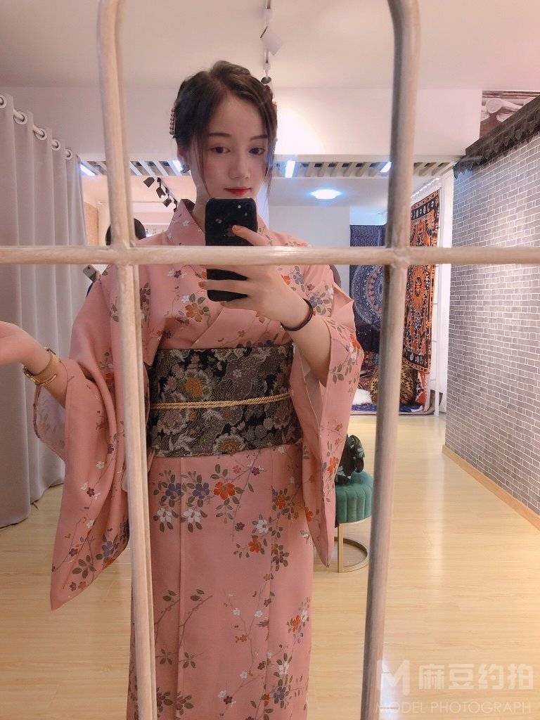 和服模特