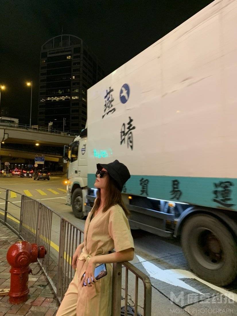 夜景模特