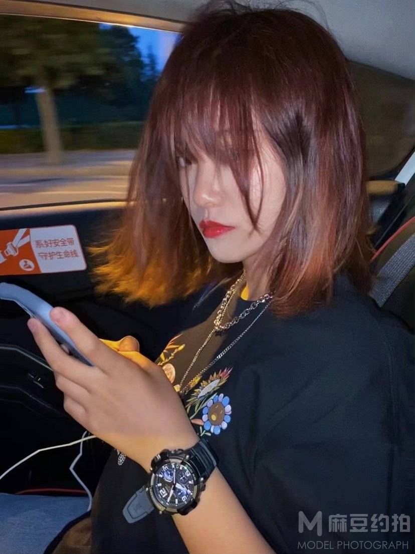 妆容模特