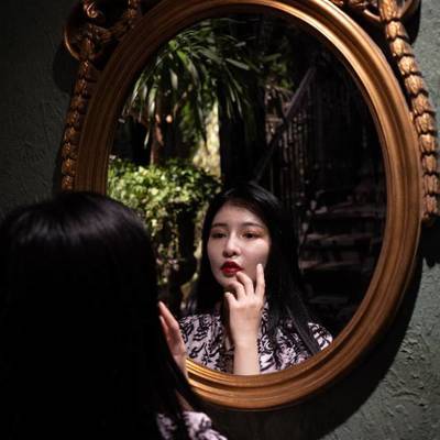 情绪模特
