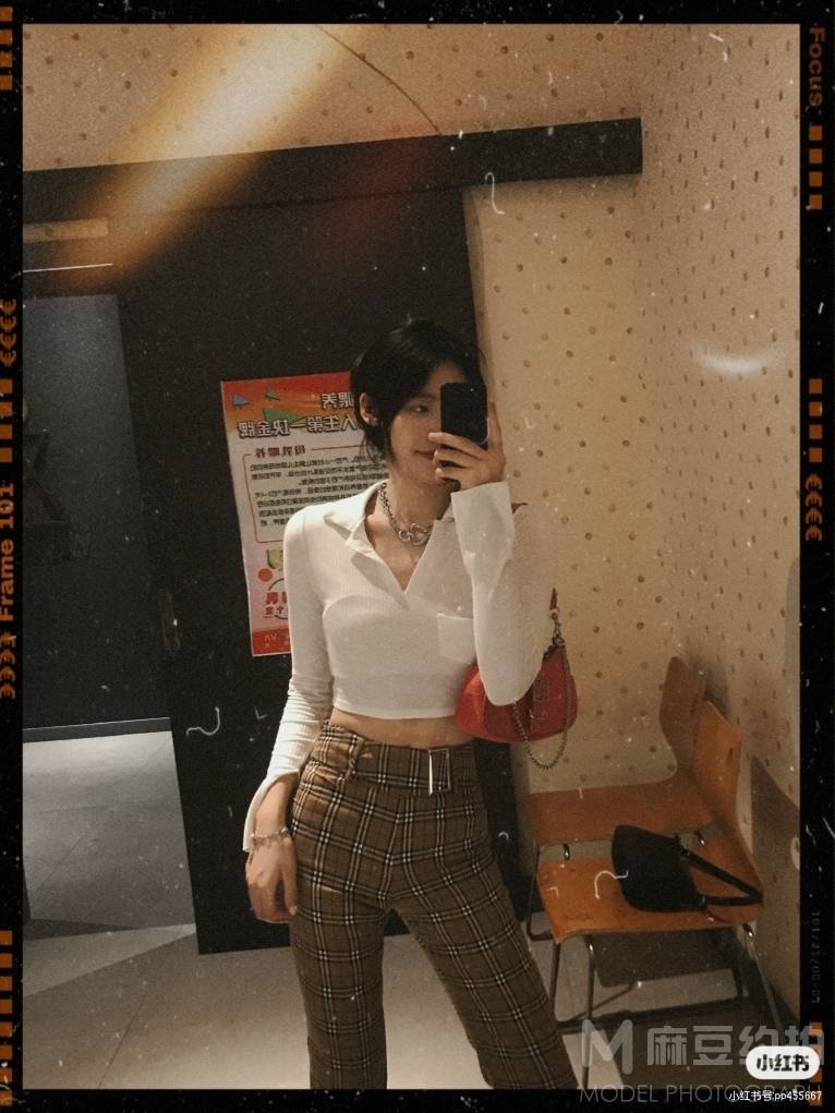 胶片模特