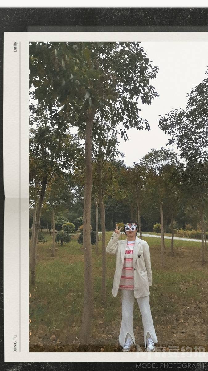 校园模特