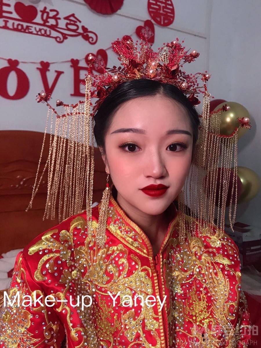 妆容模特
