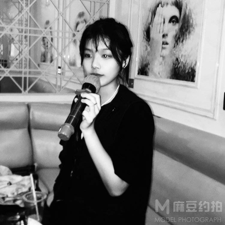 纪实模特