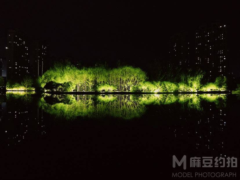 夜景模特