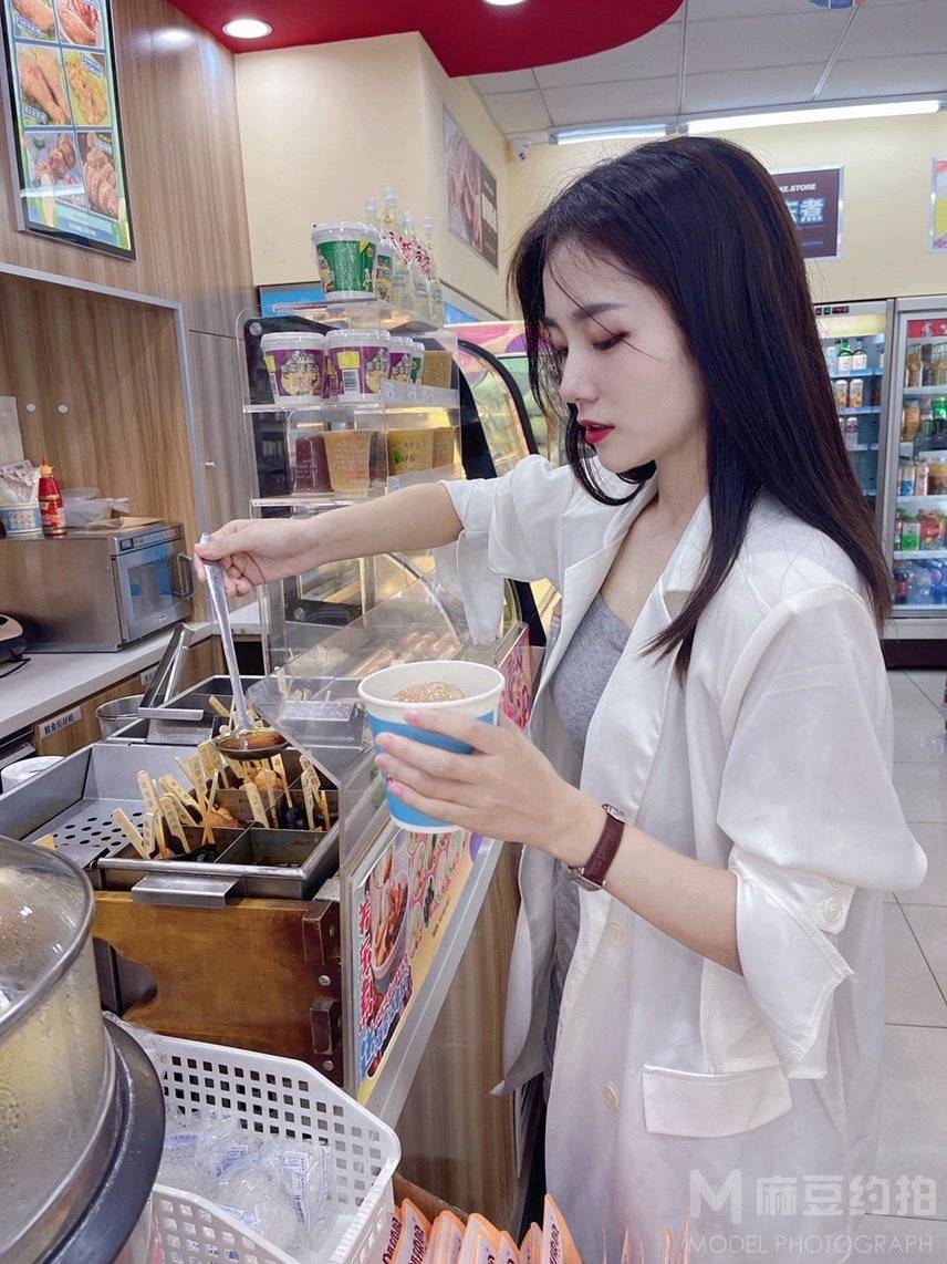 纪实模特