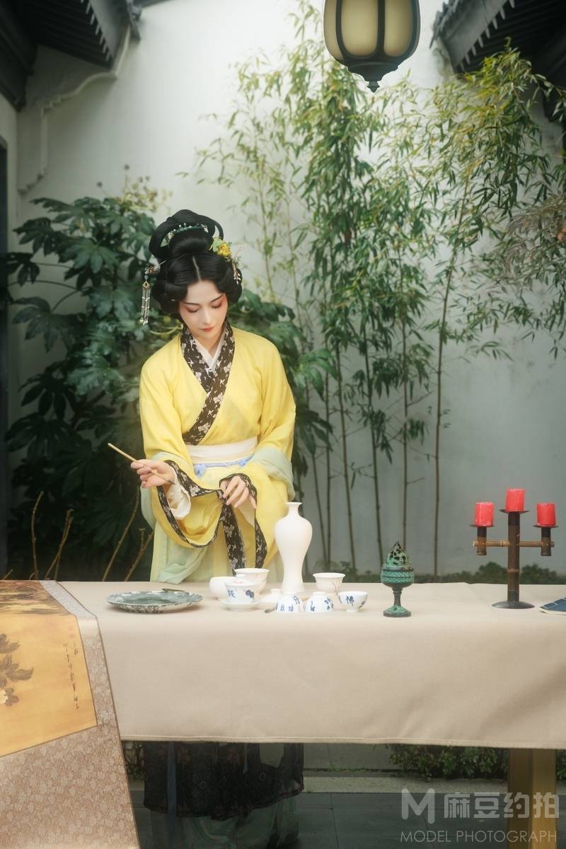 汉服模特