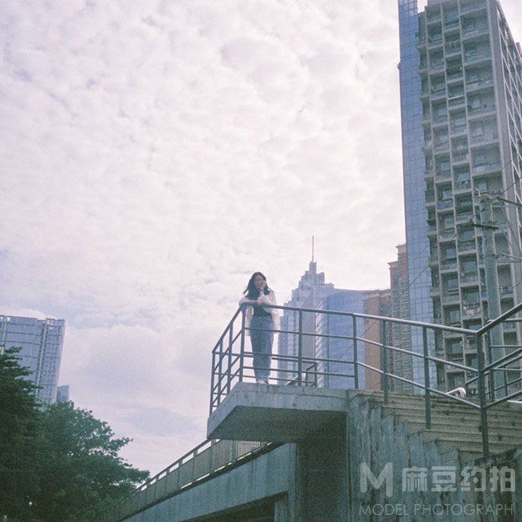 胶片模特